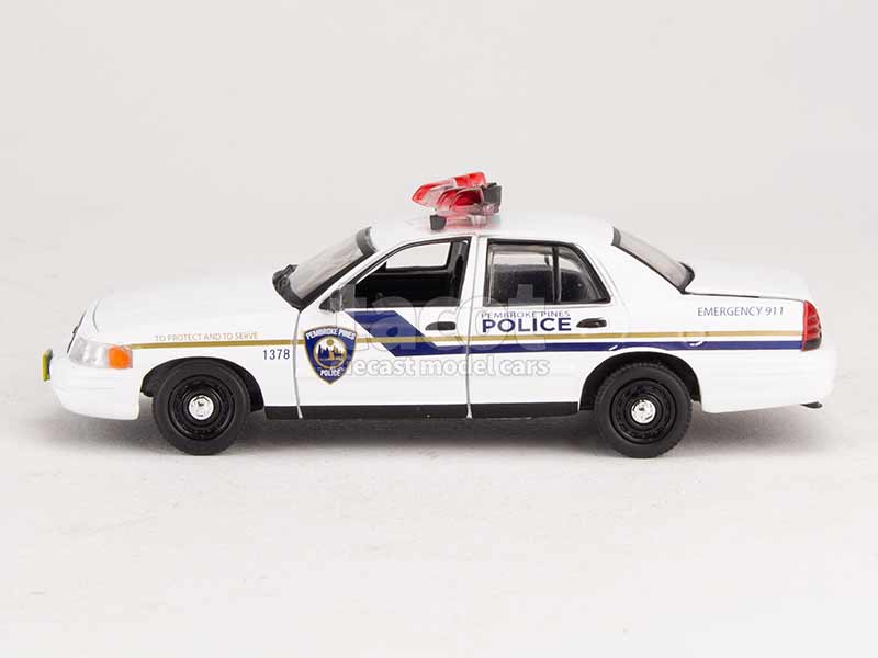 98089 Ford Crown Victoria Police 2001