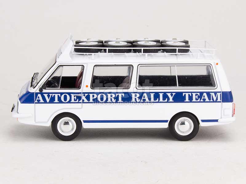 98200 RAF 2203 Assistance Rally Service 1984