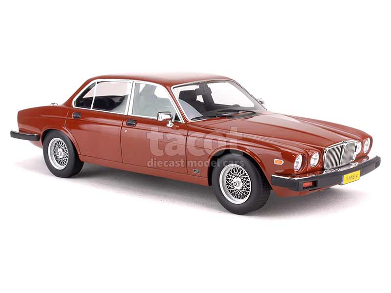 98422 Jaguar XJ6 Série III 1982