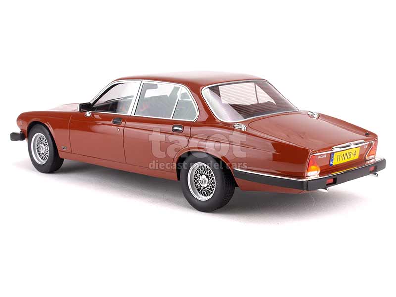 98422 Jaguar XJ6 Série III 1982
