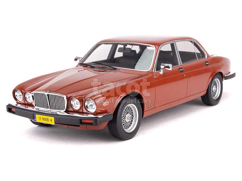 98422 Jaguar XJ6 Série III 1982
