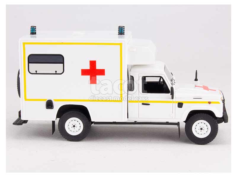 98439 Land Rover 130 Ambulance Militaire