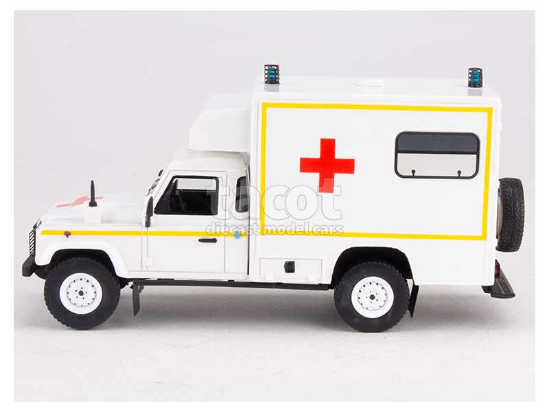 98439 Land Rover 130 Ambulance Militaire