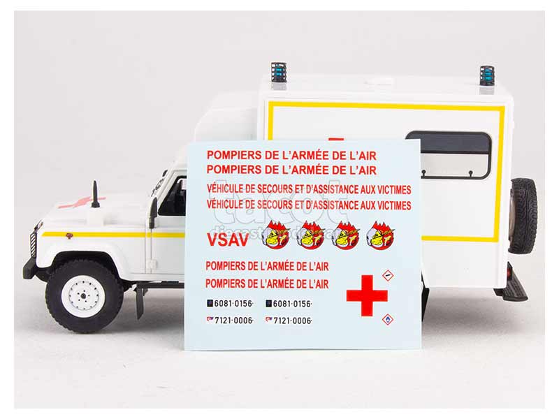 98439 Land Rover 130 Ambulance Militaire