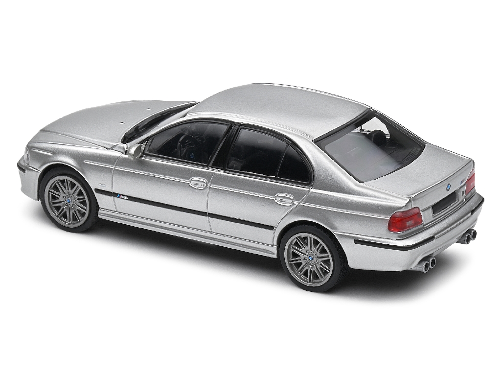 98443 BMW M5/ E39 2002