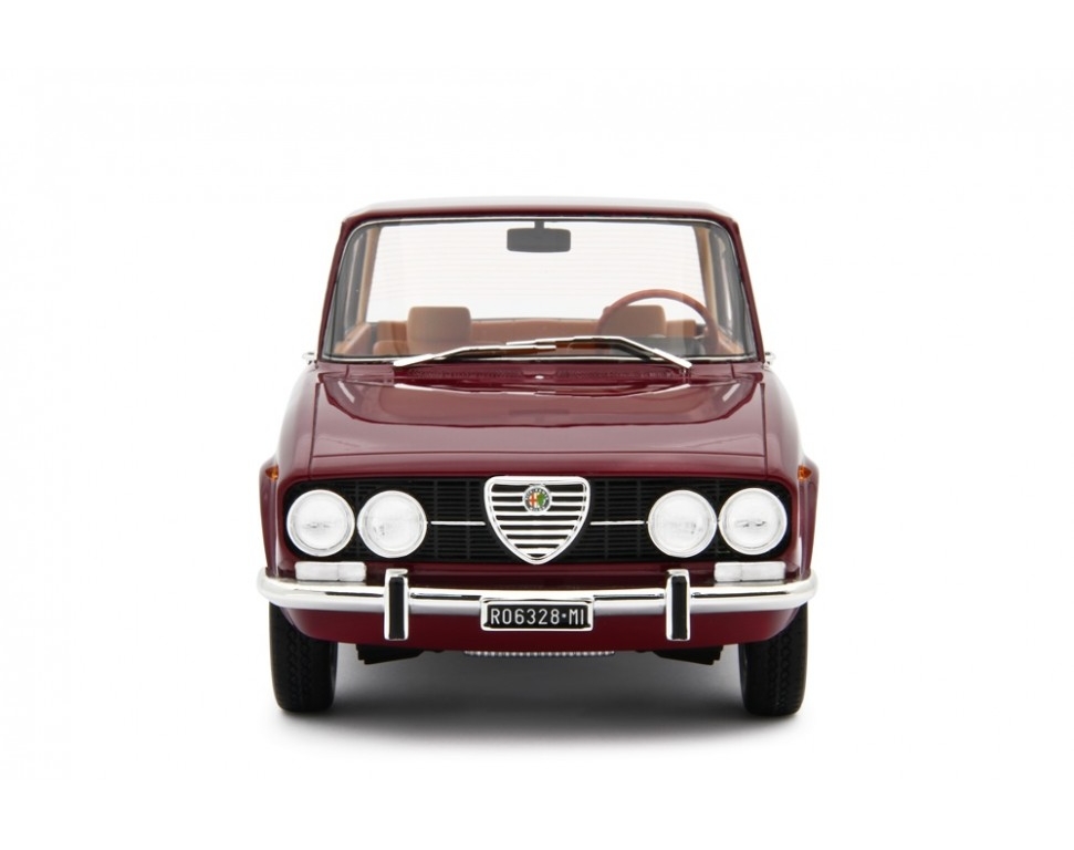 98573 Alfa Romeo 2000 Berline 1971