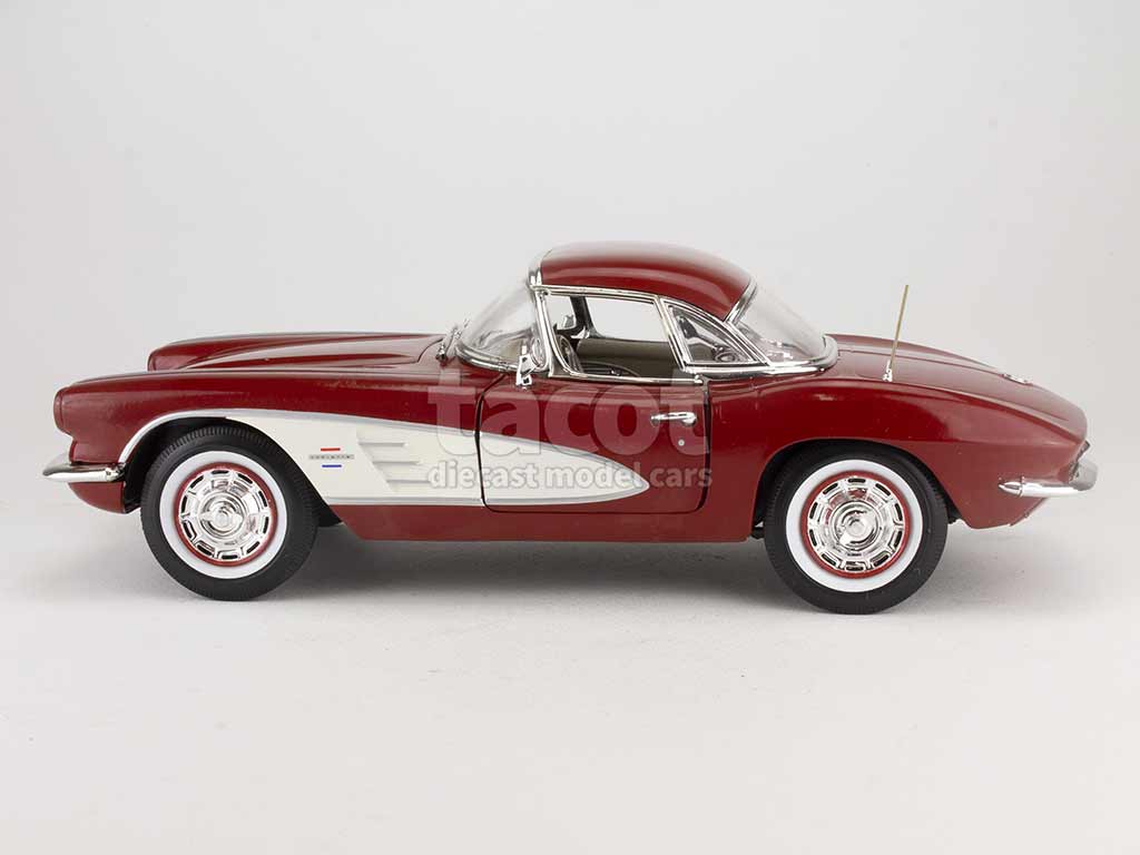 98598 Chevrolet Corvette 1961