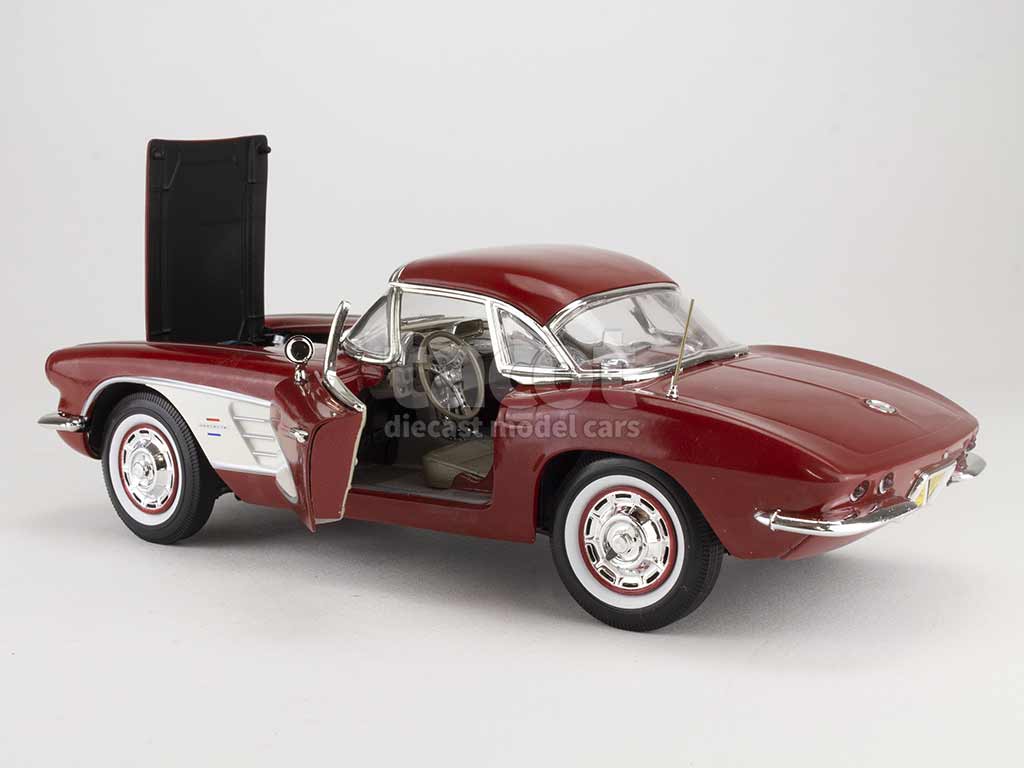 98598 Chevrolet Corvette 1961