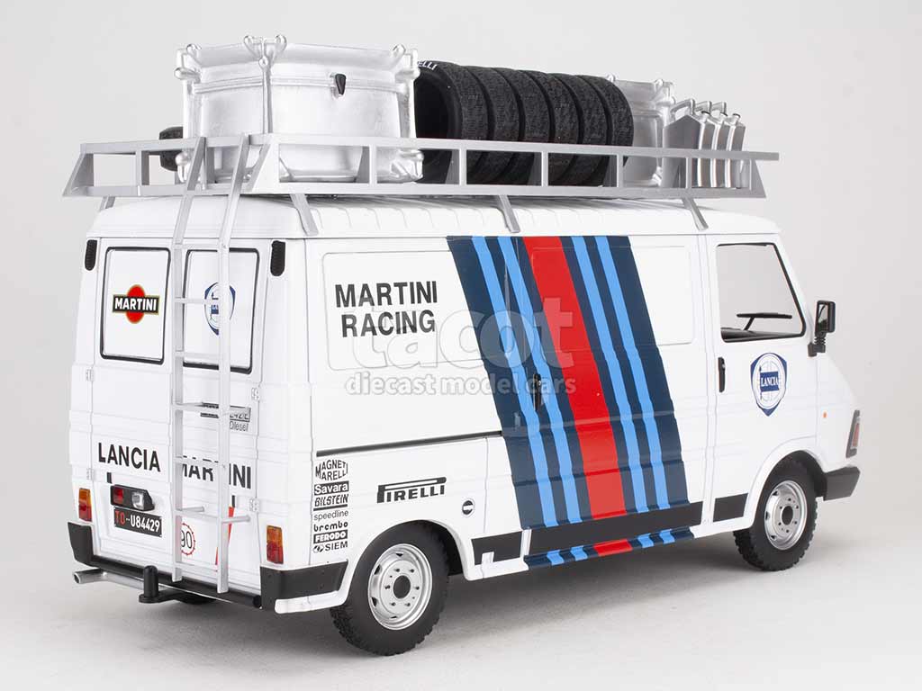 Fiat 242 Bastos Assistance (IXO) 1:43