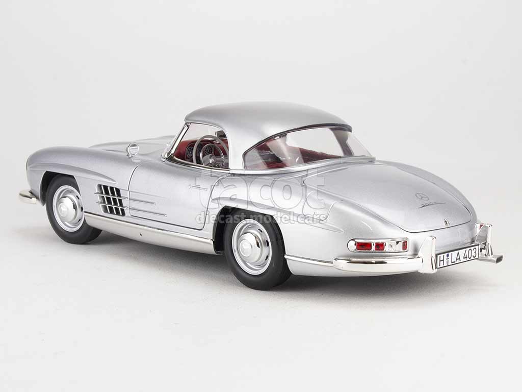Voiture De Collection Mercedes-Benz 300 SL Au 1:18 Par Bburago - Argentée, Métal, Occasion