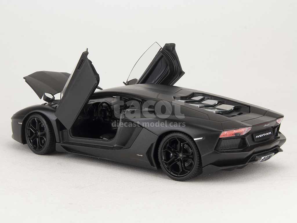 98765 Lamborghini Aventador LP 700-4 2011
