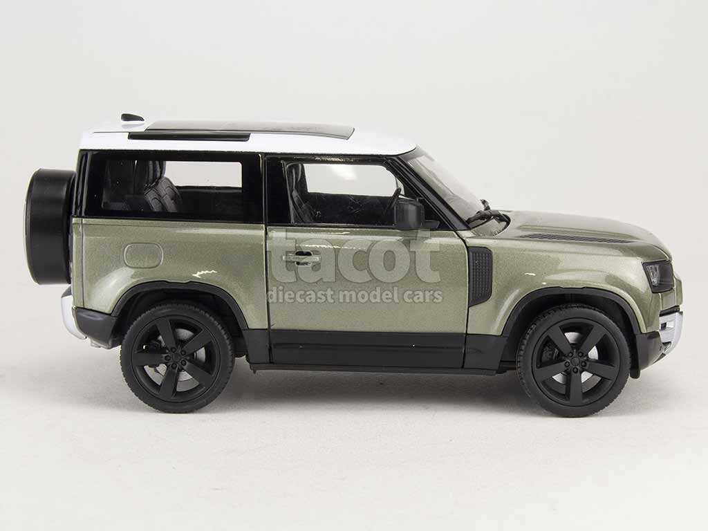 98767 Land Rover Defender 2020