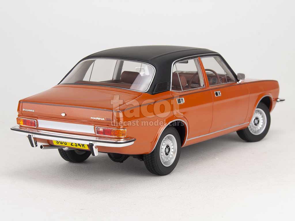 Cult Models Morris Marina Saloon 1976 - 1/18, Blanc, Résine - NEUF Prévente