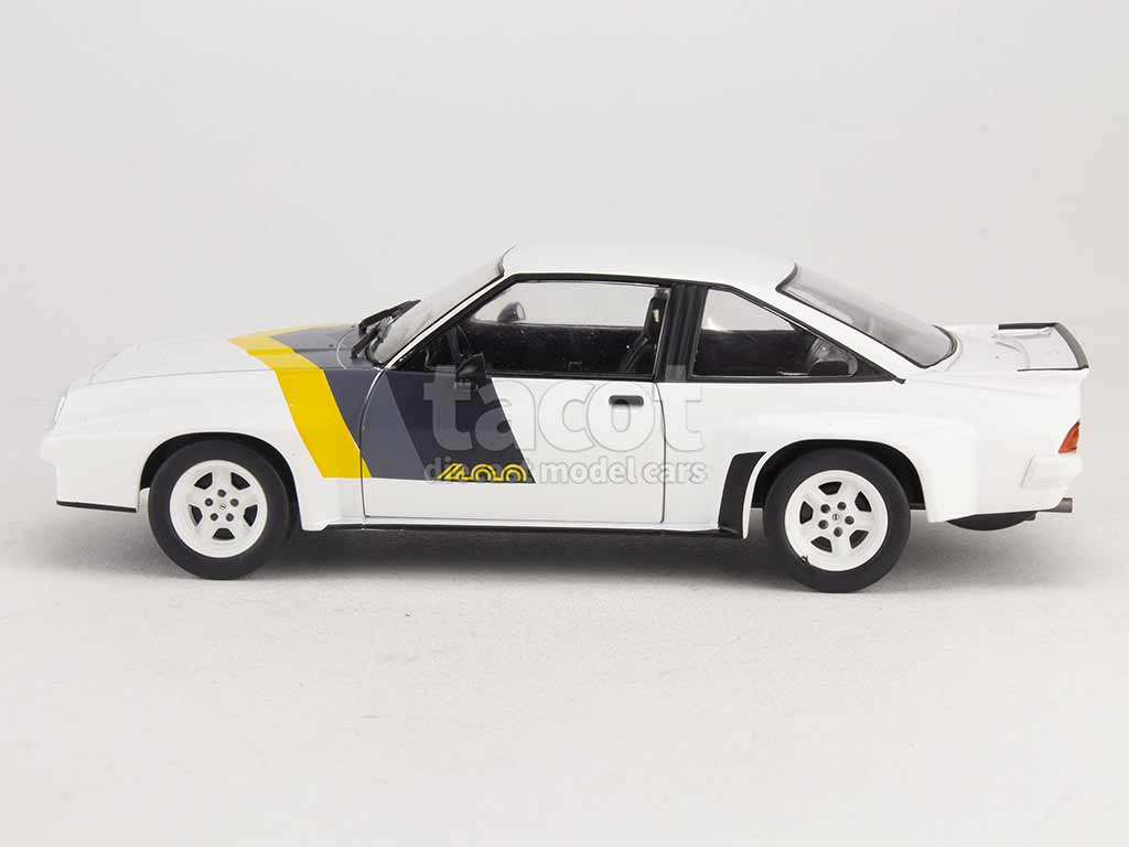 WhiteBox 1:24 Opel Manta B 400 Año de construcción 1981 plata WB124043 WhiteBox 1:24 Opel Manta B 400 Año de construcción 1981 plata WB124043