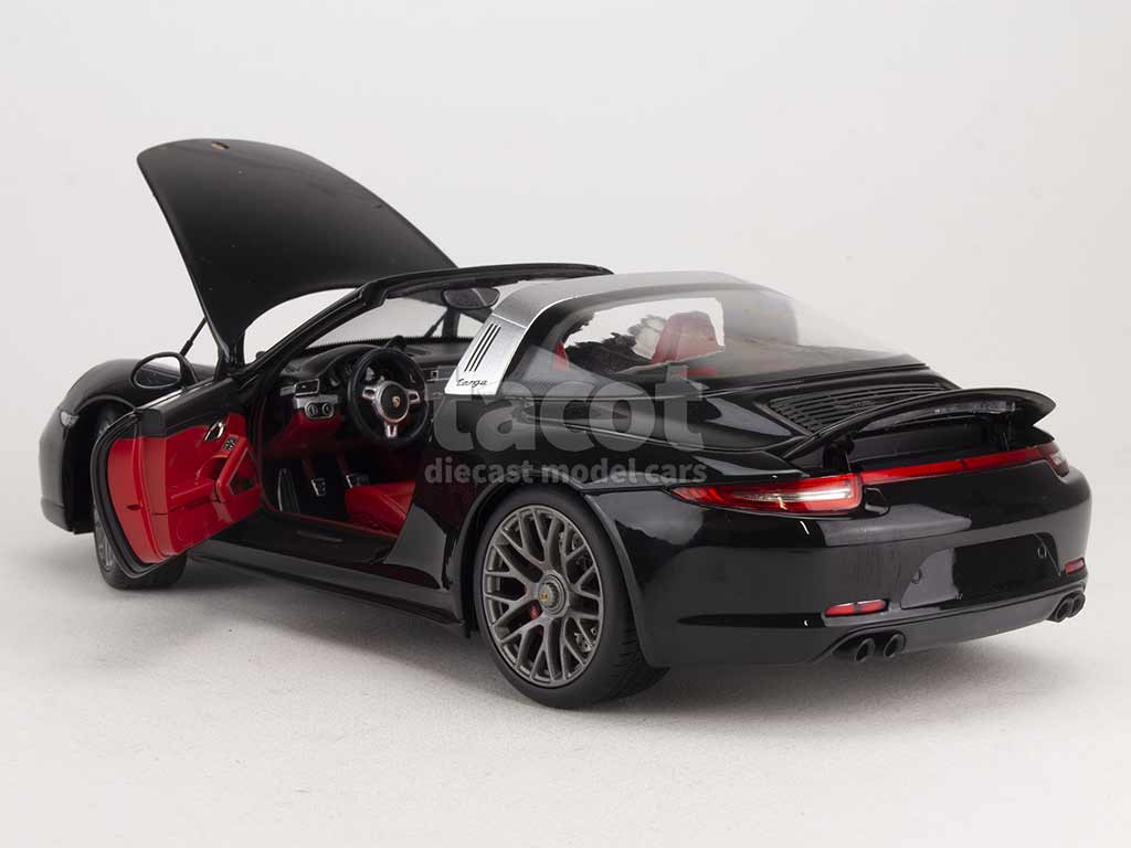 98946 Porsche 911/991 Targa 4 GTS 2016