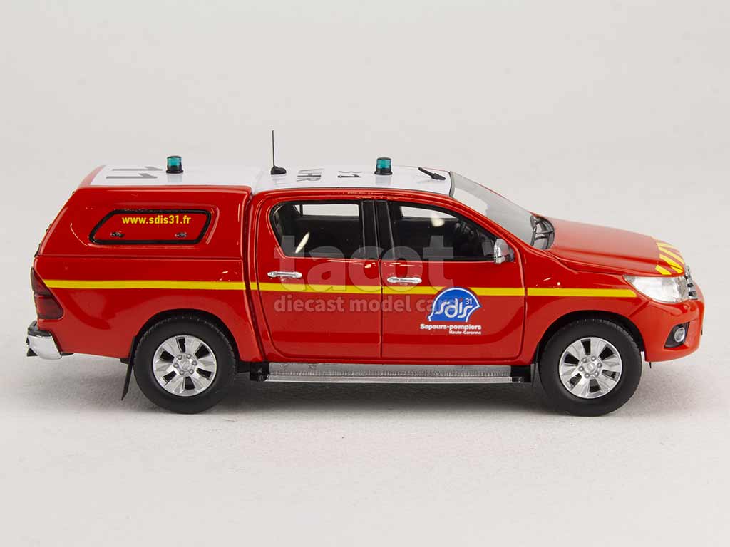 98960 Toyota Hilux Double Cabine VLHR Pompiers