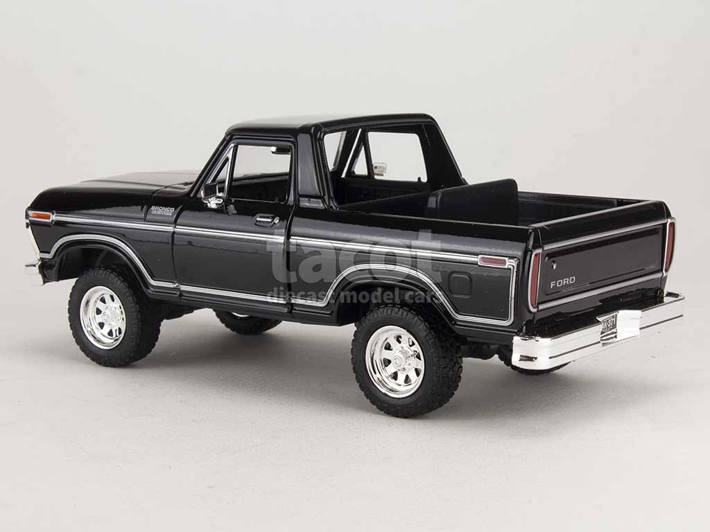 99016 Ford Bronco Custom 1978