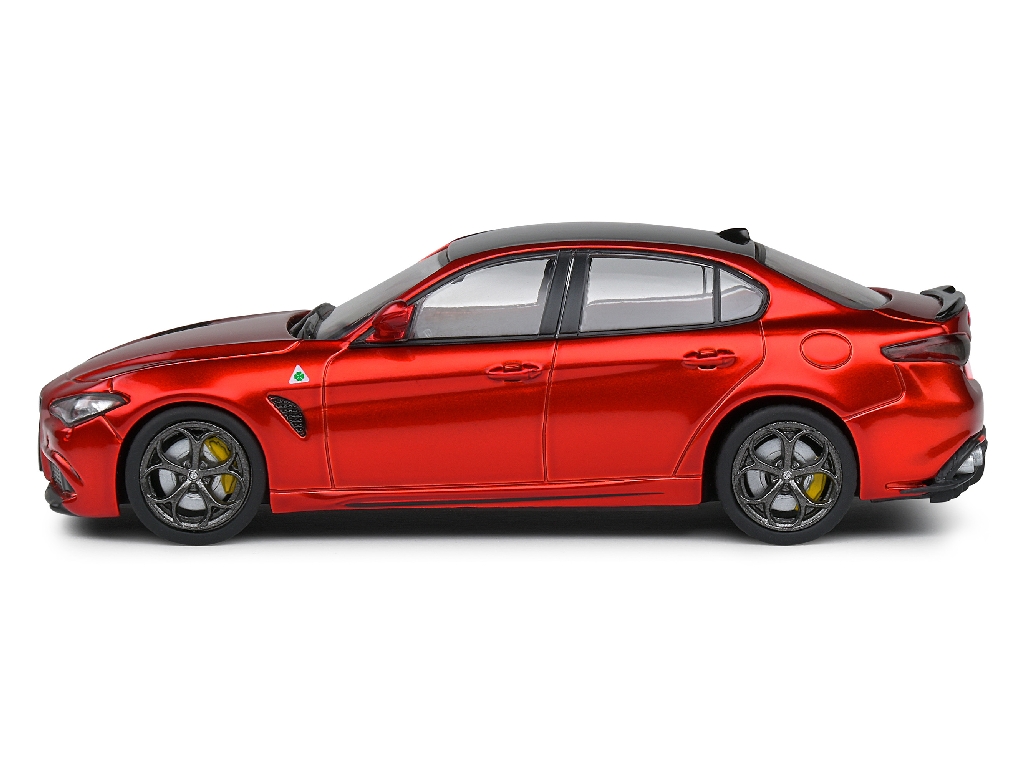 99076 Alfa Romeo Giulia Quadrifoglio 2021