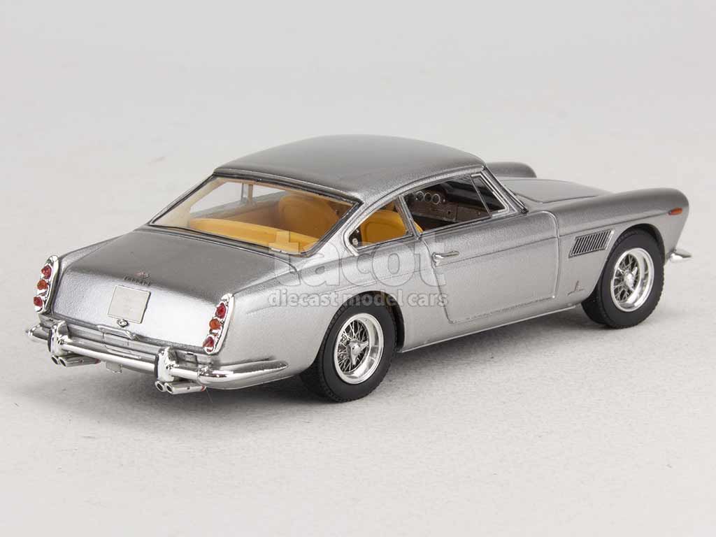 Ferrari 250 GT E 2 2 Coup Pininfarina 1960 Matrix 1 43 Autos ferrari-250-gt-e-2-2-coup-pininfarina-1960-matrix-1-43-autos