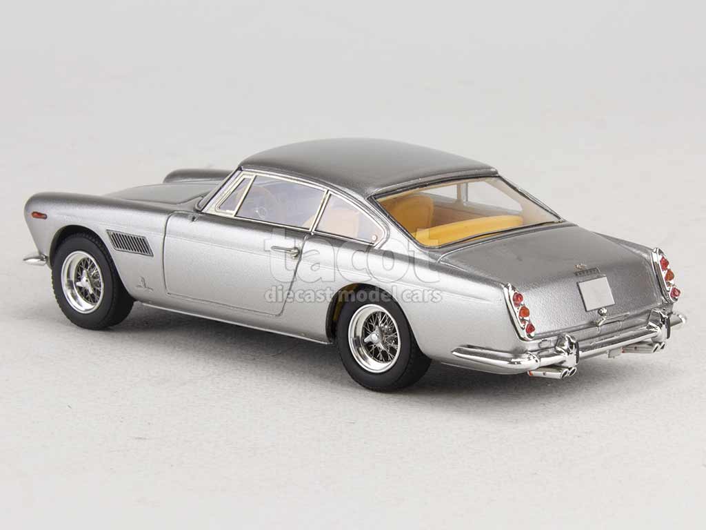 1:18 MATRIX Ferrari 250Gt Ii-Ser.Cabriolet Open 1960 With