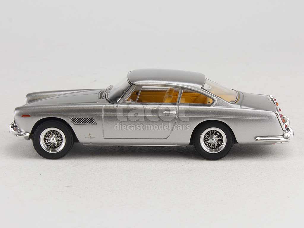 Ferrari 250 GT E 2 2 Coup Pininfarina 1960 Matrix 1 43 Autos ferrari-250-gt-e-2-2-coup-pininfarina-1960-matrix-1-43-autos