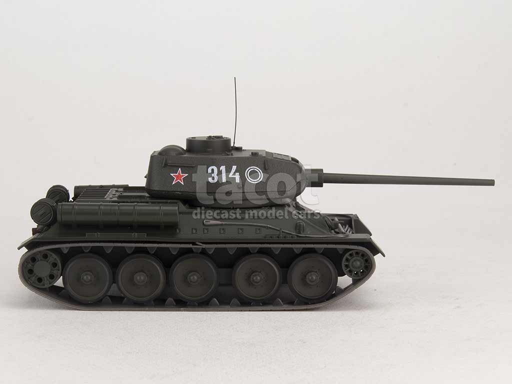 99236 Tank T-34/85 Germany 1945