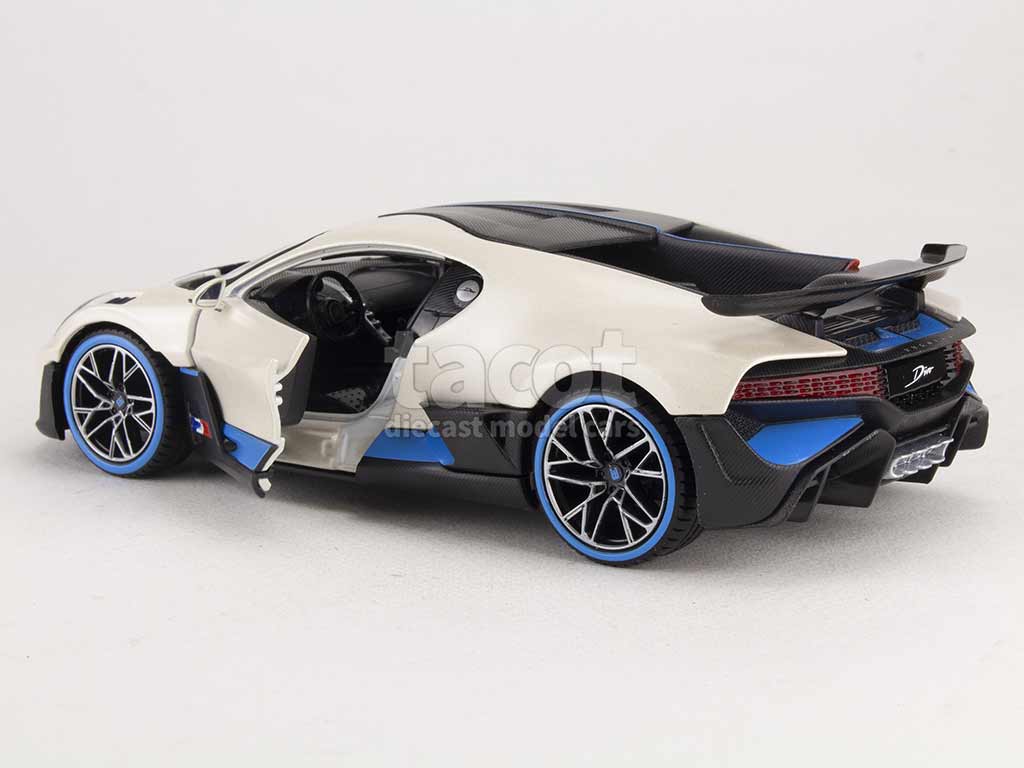 99264 Bugatti Divo 2019