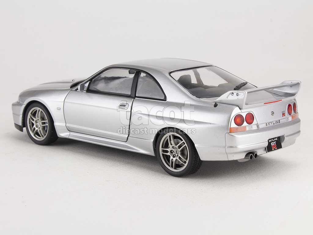 99271 Nissan Skyline GT-R/ R33 1997