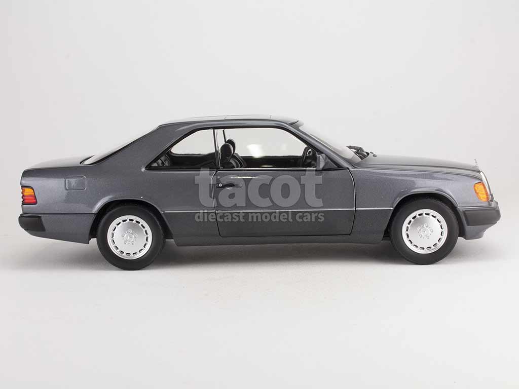 99368 Mercedes 300 CE-24 Coupé 1990