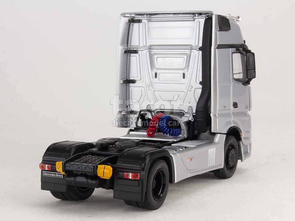 Mercedes - Actros MP4 Tracteur 2011 - IXO - 1/43 - Autos Miniatures Tacot