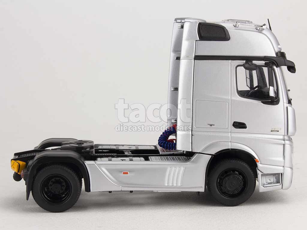 Mercedes - Actros MP4 Tracteur 2011 - IXO - 1/43 - Autos Miniatures Tacot