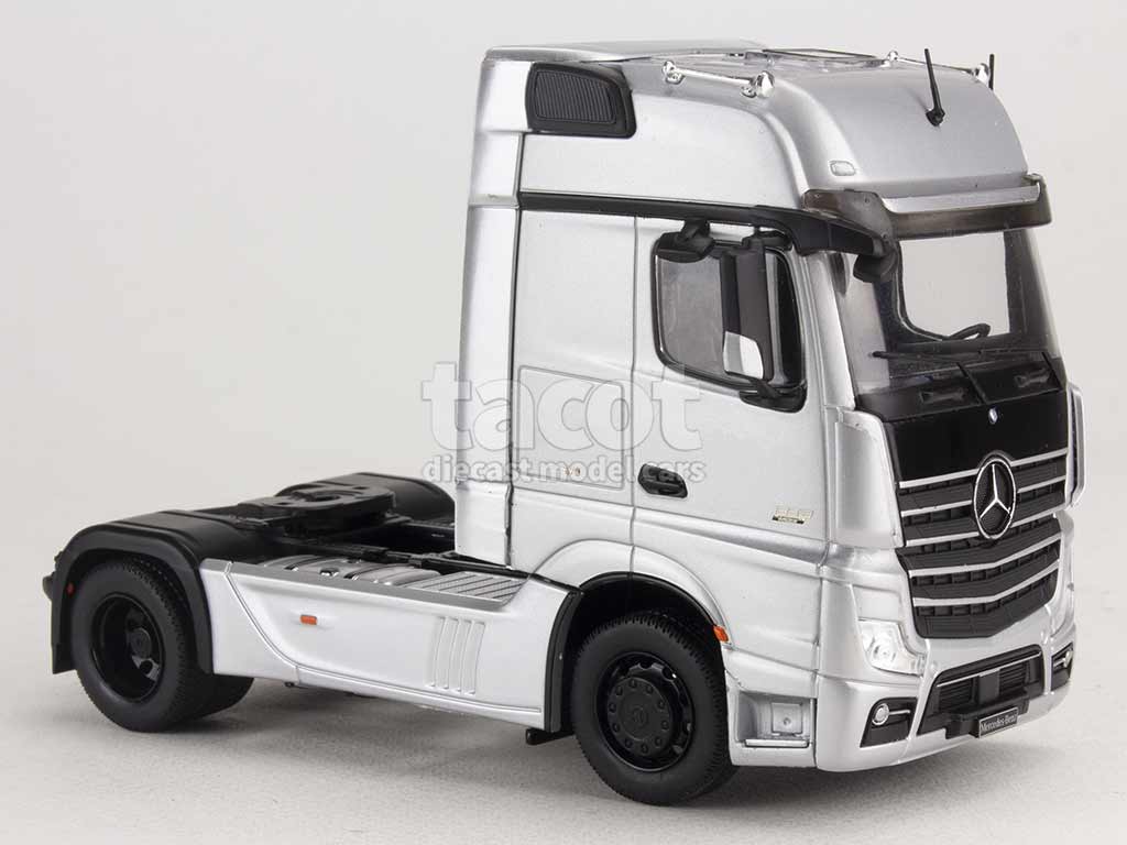 Mercedes - Actros MP4 Tracteur 2011 - IXO - 1/43 - Autos Miniatures Tacot