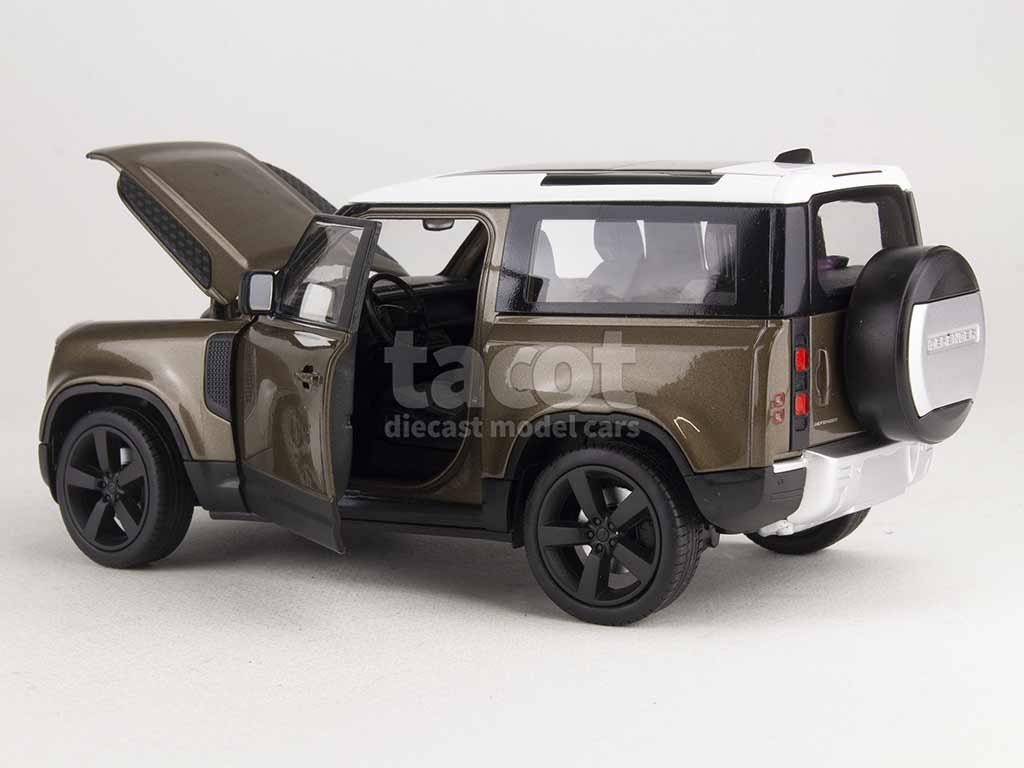 99531 Land Rover Defender 2020