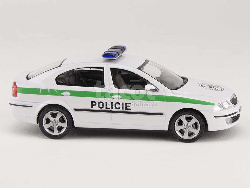99681 Skoda Octavia Police 2004
