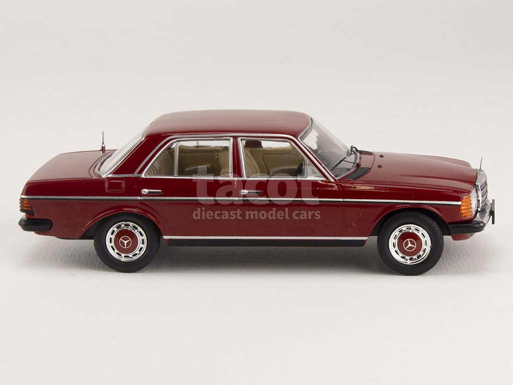 99721 Mercedes 240D/ W123 1976