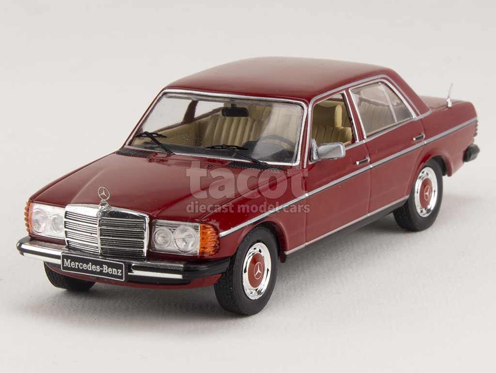 99721 Mercedes 240D/ W123 1976