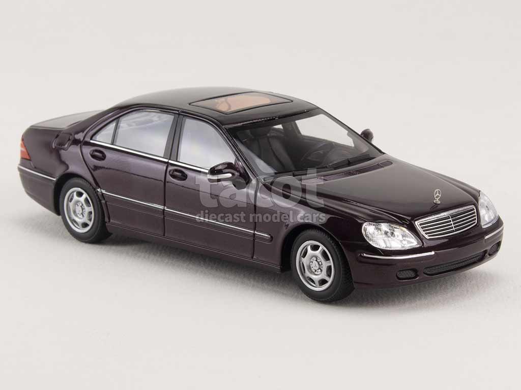99747 Mercedes S Class/ W220 1998