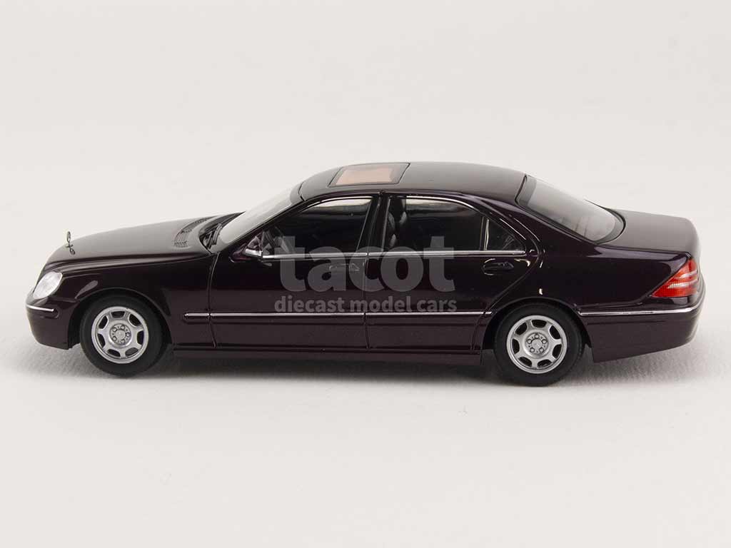 99747 Mercedes S Class/ W220 1998