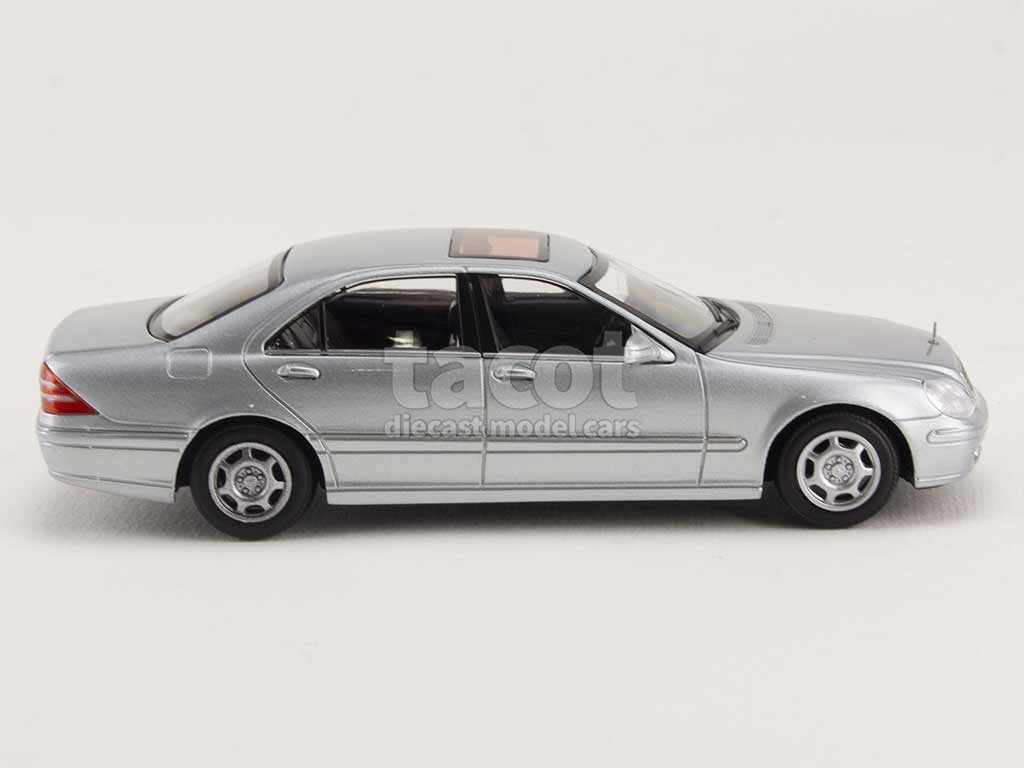 99748 Mercedes S Class/ W220 1998