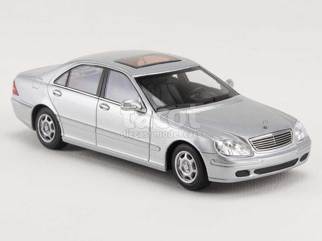99748 Mercedes S Class/ W220 1998
