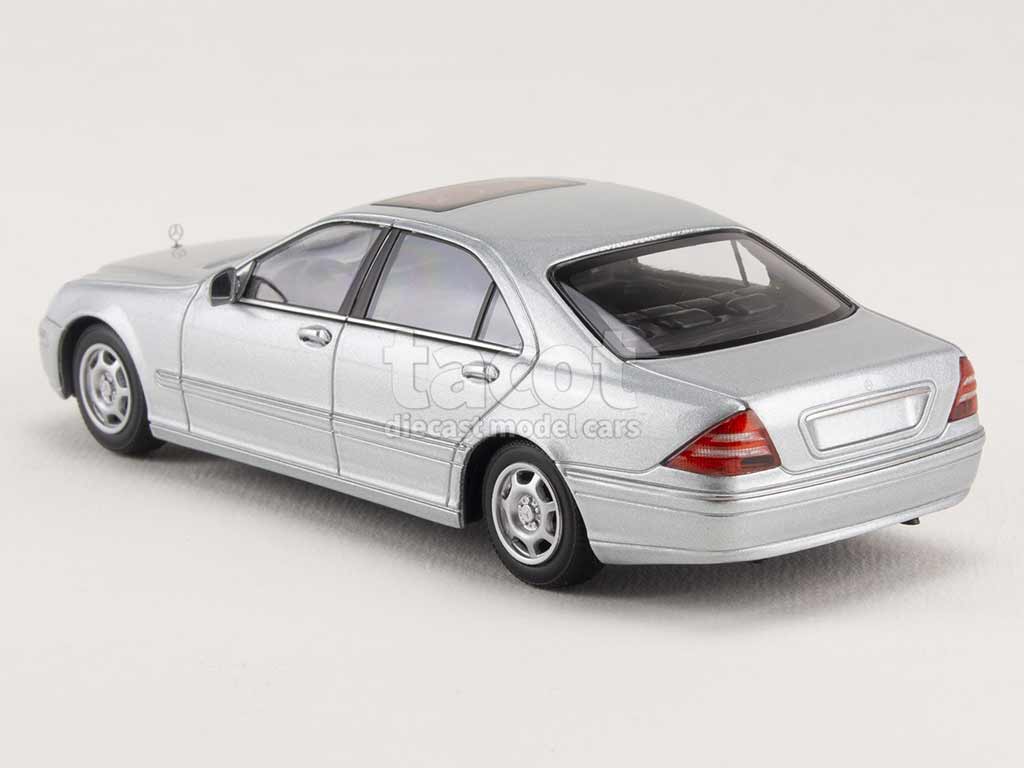 99748 Mercedes S Class/ W220 1998