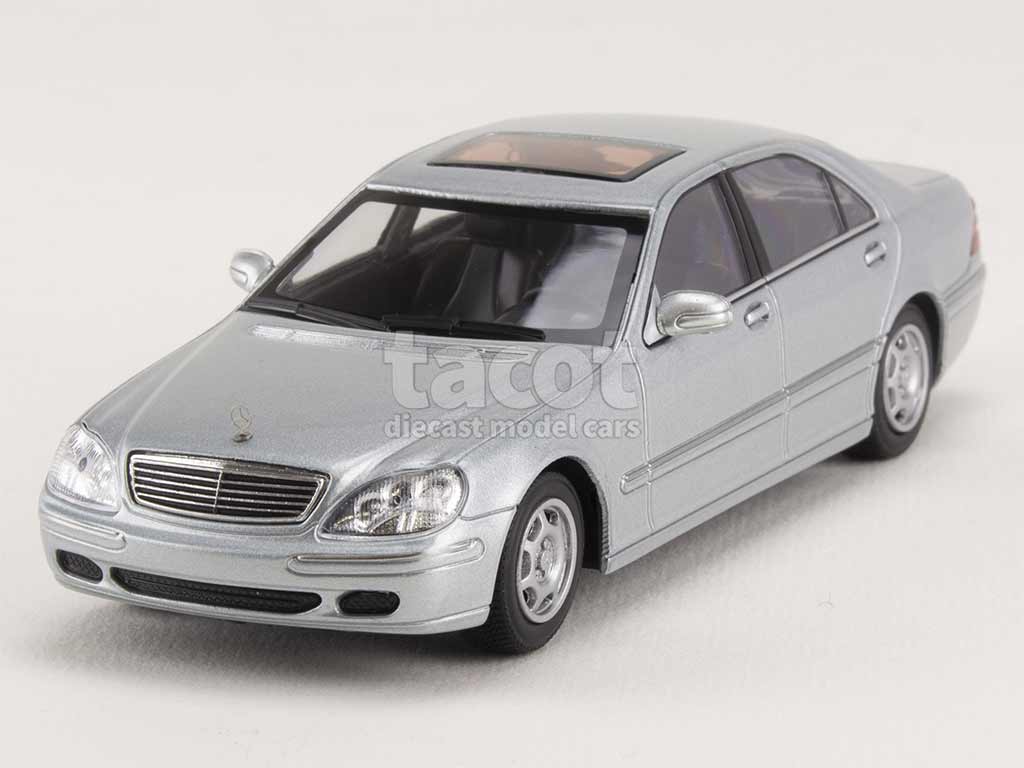 99748 Mercedes S Class/ W220 1998