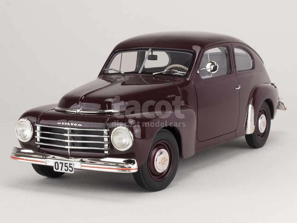 99785 Volvo PV444 1947