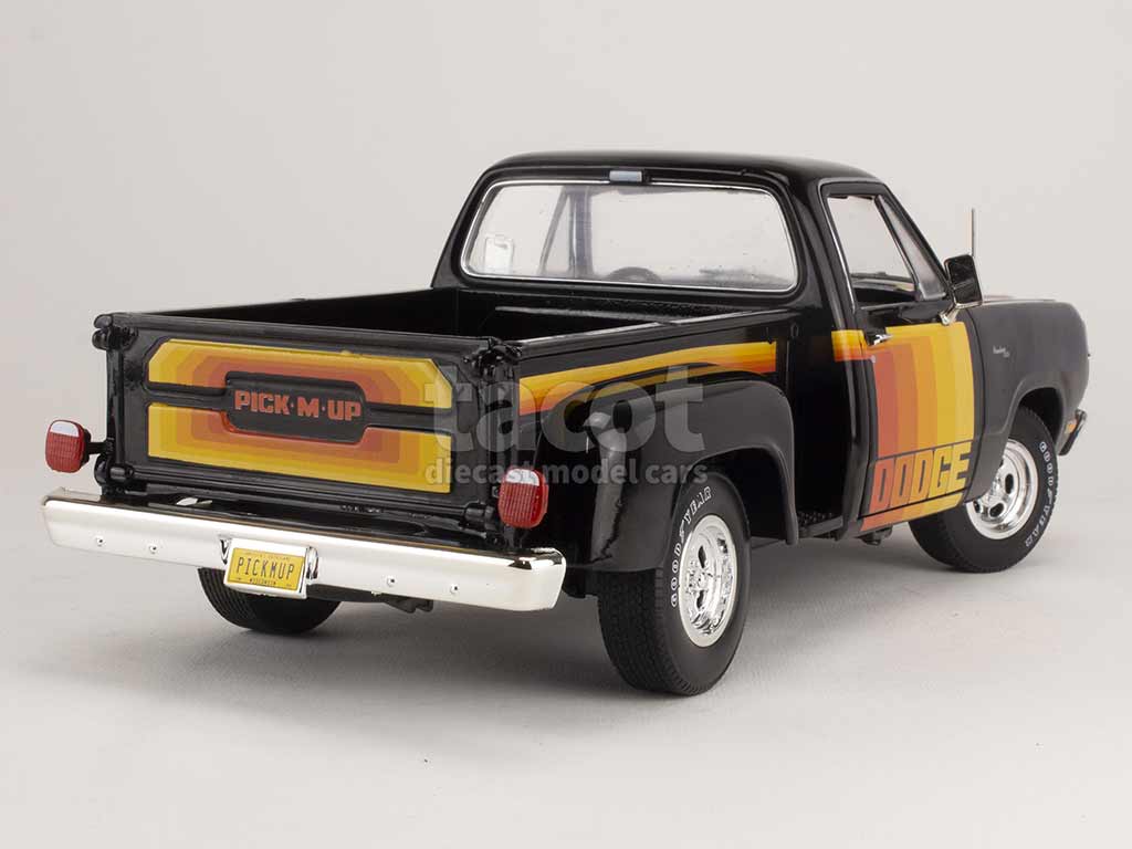 99869 Dodge D150 Utiline Pick-M-Up 1980