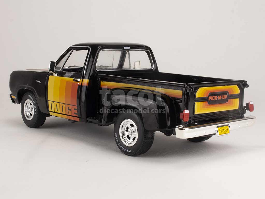 99869 Dodge D150 Utiline Pick-M-Up 1980