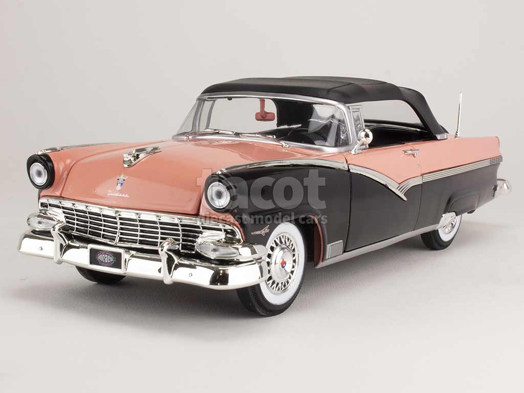 99871 Ford Fairlane Sunliner 1956