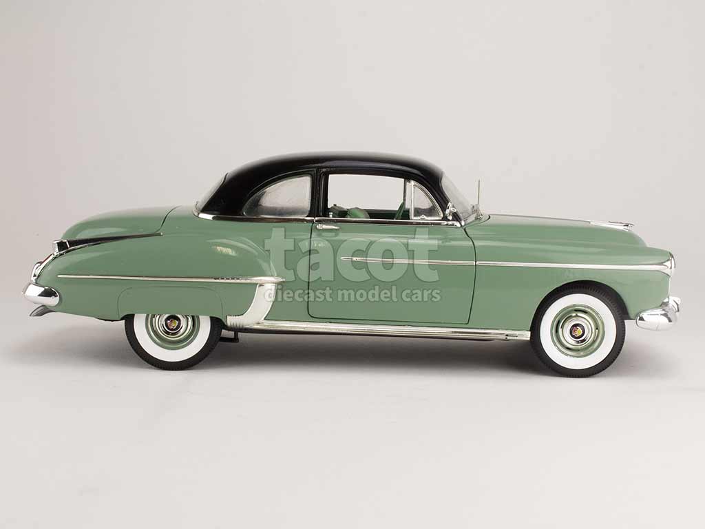 99875 Oldsmobile Rocket 88 Coupé 1950