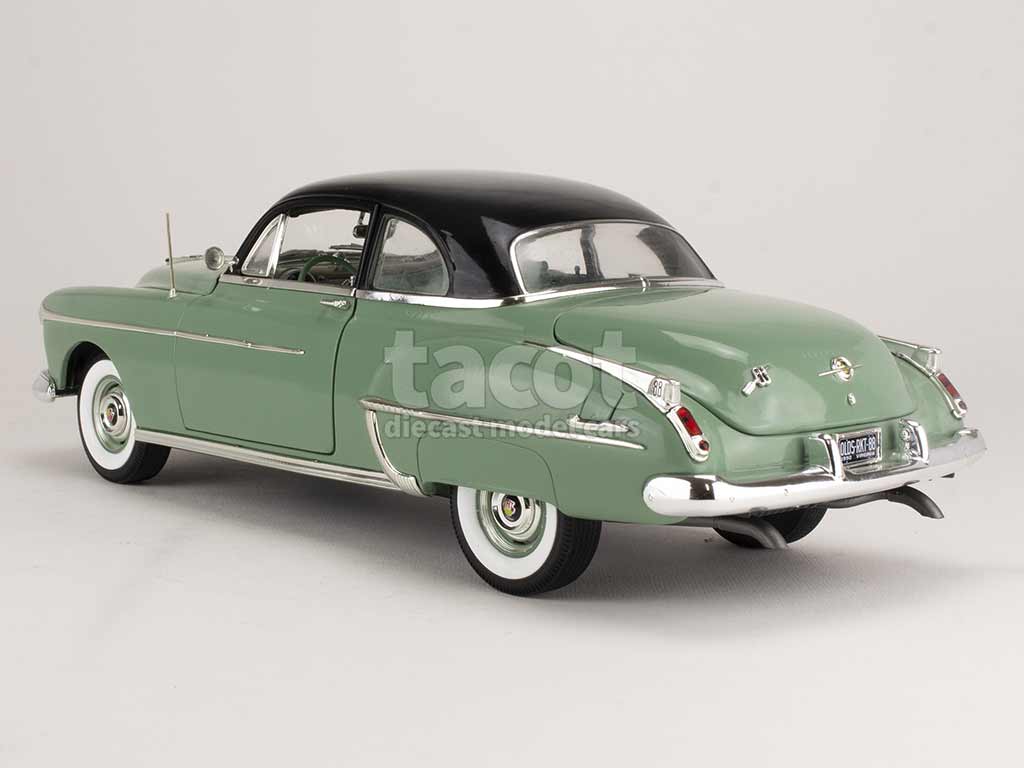 99875 Oldsmobile Rocket 88 Coupé 1950