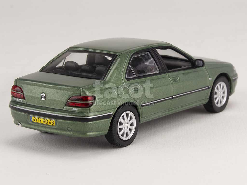 Voiture miniature 1/43 norev Peugeot 304 - Collection