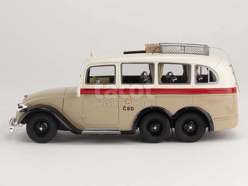 TATRA 12 décapotable version ouverte 1/43 de AutoCult / Automodels.cz